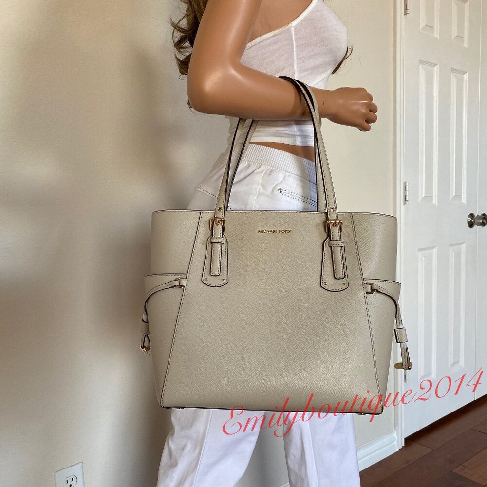 NWT Michael Kors Retail Voyager EW Light Sand Leather Tote Shoulder Bag Handbag